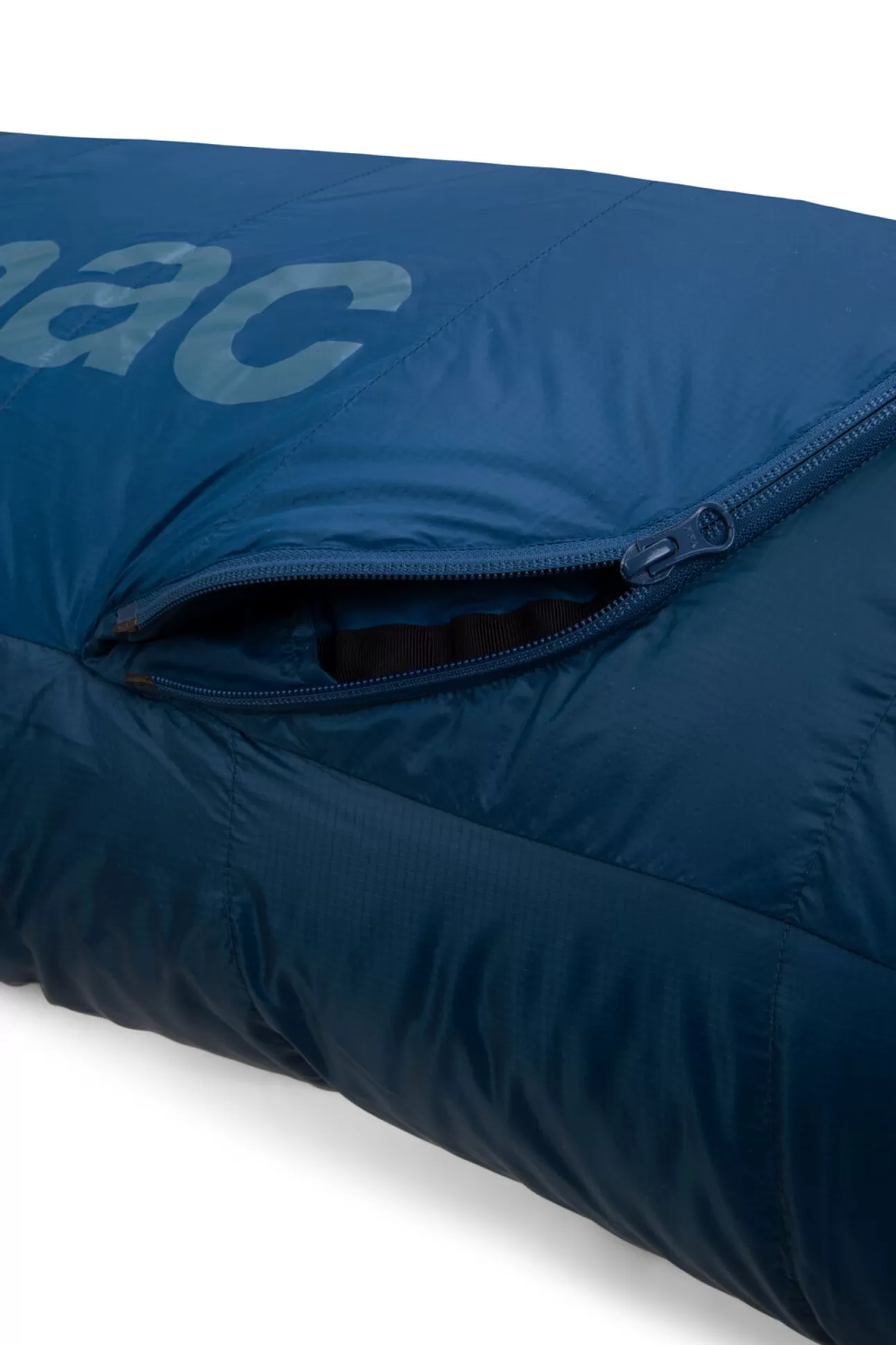 Large Azure 500 Down Sleeping Bag (-6°C)>Macpac Store